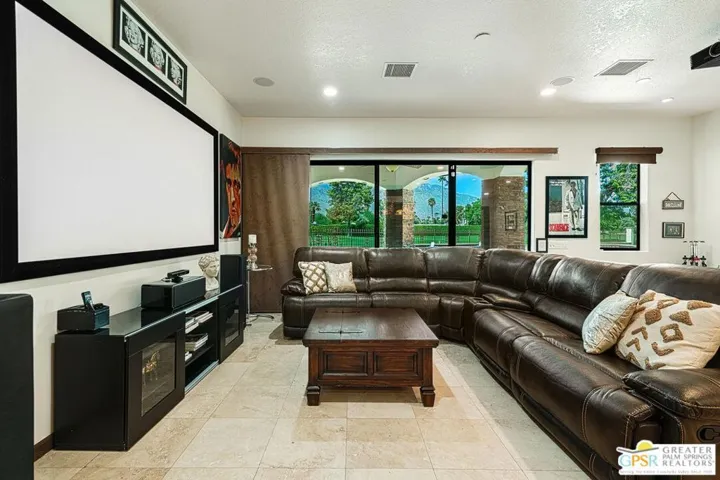 2081 S Bobolink Lane, Palm Springs, California 92264
