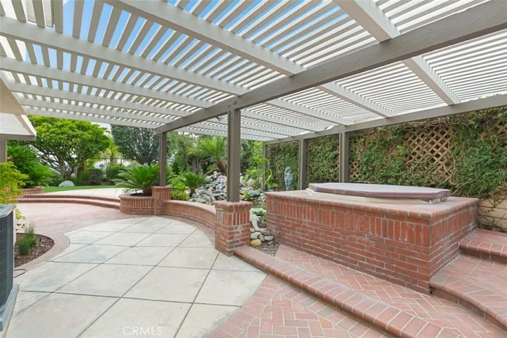 Covered patio area in side yard