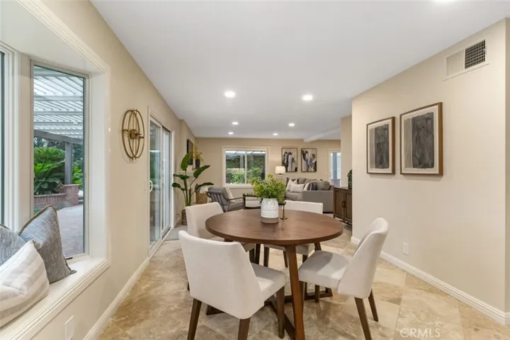 Casual dining area