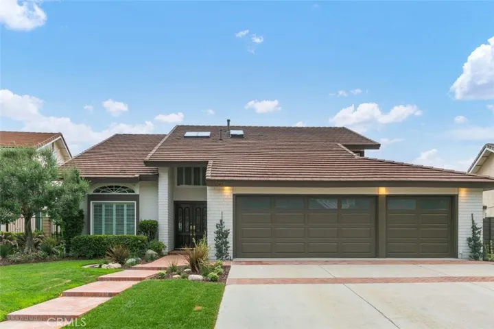 3 car garage