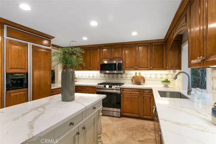 Brand new quartz counters in the kitchen