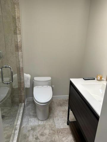 2140 Santa Cruz Avenue Unit A302, Menlo Park, California 94025