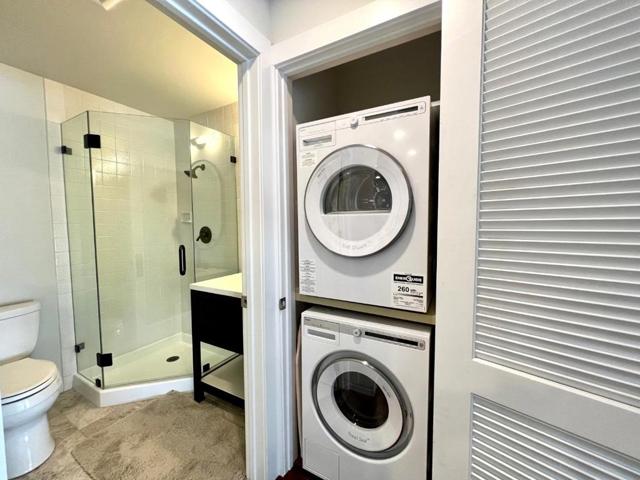 2140 Santa Cruz Avenue Unit A302, Menlo Park, California 94025