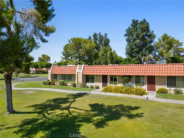 Your ideal Rancho Mirage retreat, nestled in Mountain View Villas!



