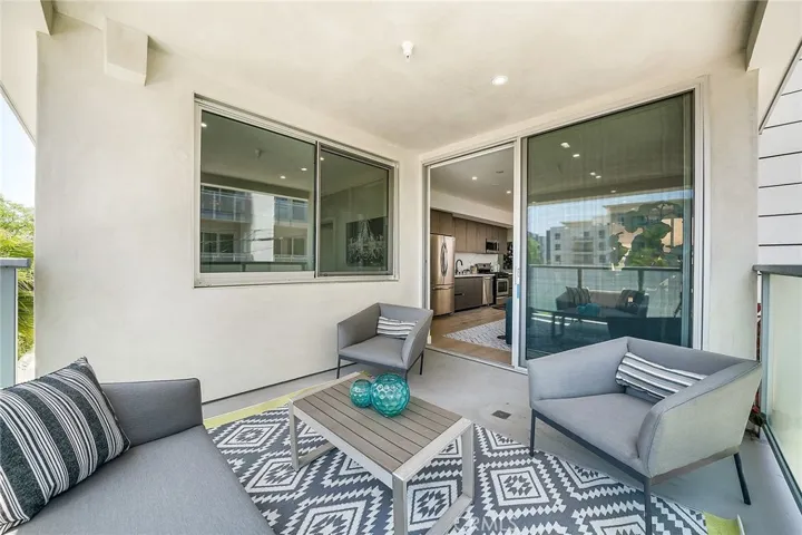 1148 N Detroit Street Unit 1B, North Hollywood, California 90046