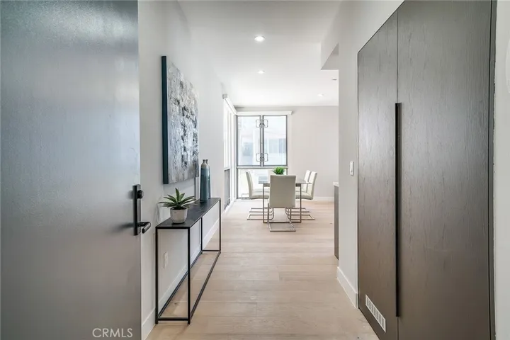 1148 N Detroit Street Unit 1B, North Hollywood, California 90046