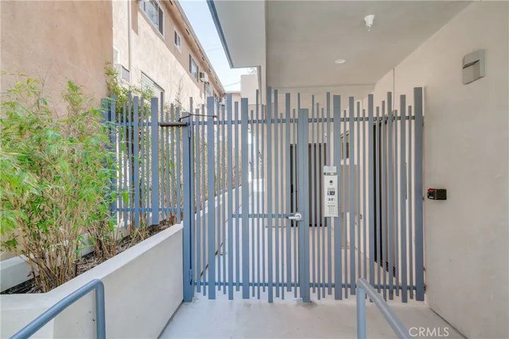 1148 N Detroit Street Unit 1B, North Hollywood, California 90046