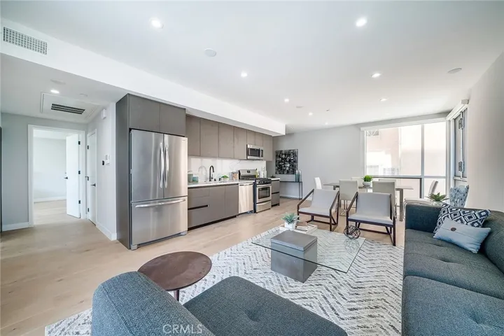 1148 N Detroit Street Unit 1B, North Hollywood, California 90046