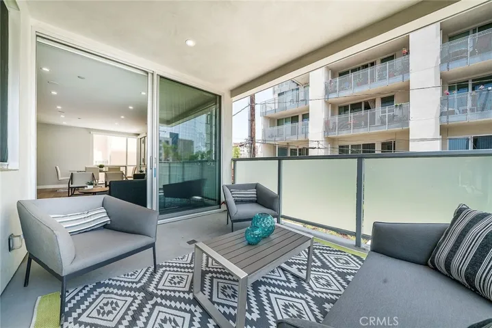 1148 N Detroit Street Unit 1B, North Hollywood, California 90046