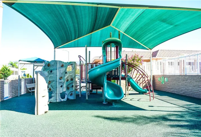 2140 Mentone Boulevard Unit 81, Mentone, California 92359