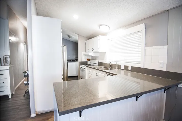 2140 Mentone Boulevard Unit 81, Mentone, California 92359