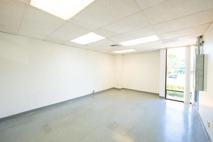 8949 Complex Drive Unit B, San Diego, California 92123