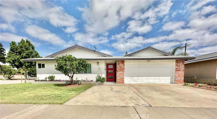 Welcome to 6171 Robin Way!