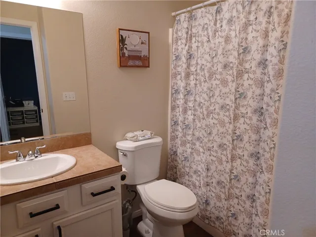 2913 Mission Bay Avenue, Thermal, California 92274