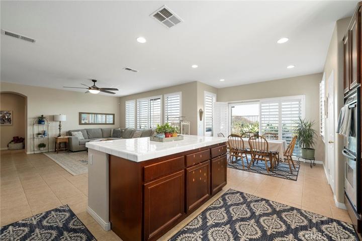36644 Covington Circle, Murrieta, California 92563