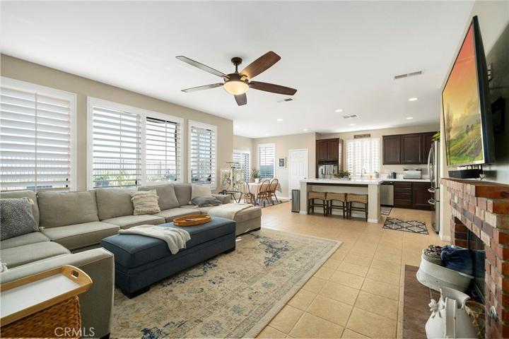 36644 Covington Circle, Murrieta, California 92563