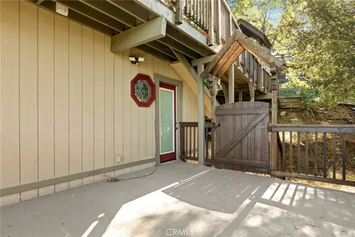 1406 Lovers Lane, Lake Arrowhead, California 92352