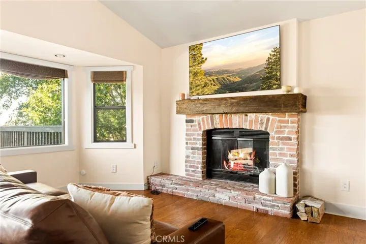 1406 Lovers Lane, Lake Arrowhead, California 92352