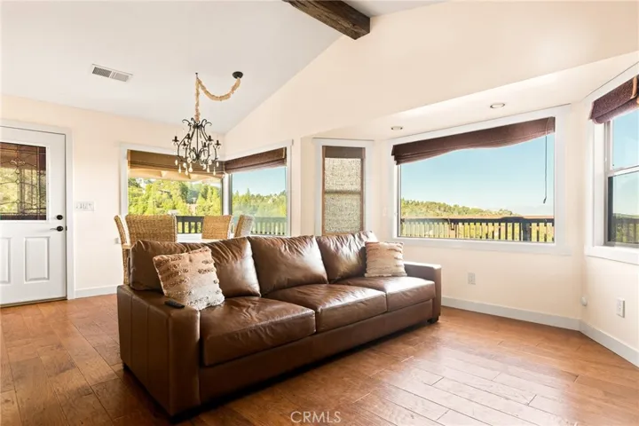 1406 Lovers Lane, Lake Arrowhead, California 92352