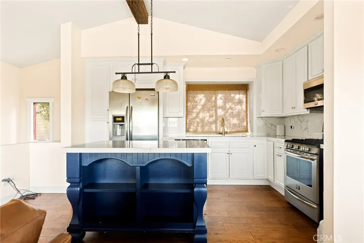 1406 Lovers Lane, Lake Arrowhead, California 92352