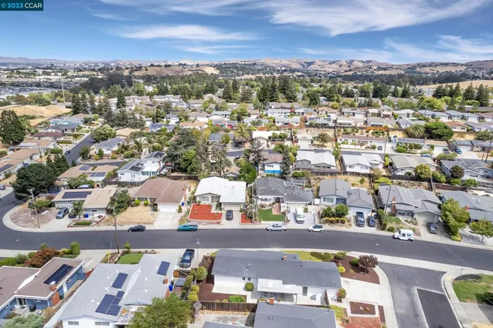 2672 Henry Ave, Pinole, California 94564