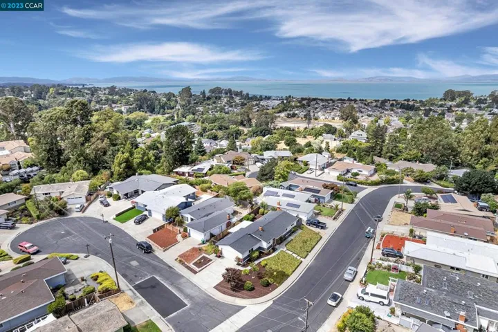 2672 Henry Ave, Pinole, California 94564