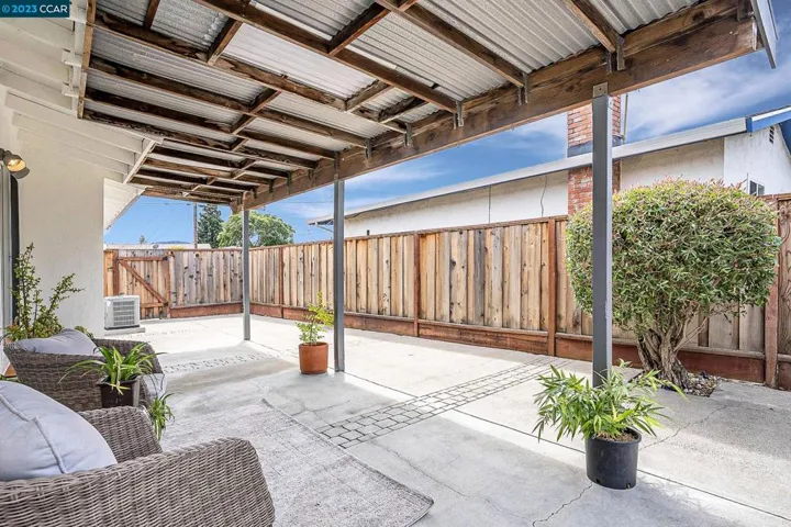 2672 Henry Ave, Pinole, California 94564