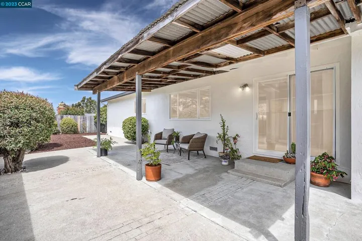 2672 Henry Ave, Pinole, California 94564
