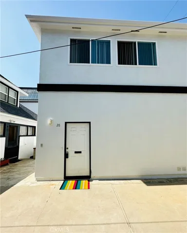 Private Entry w/No Shared Walls