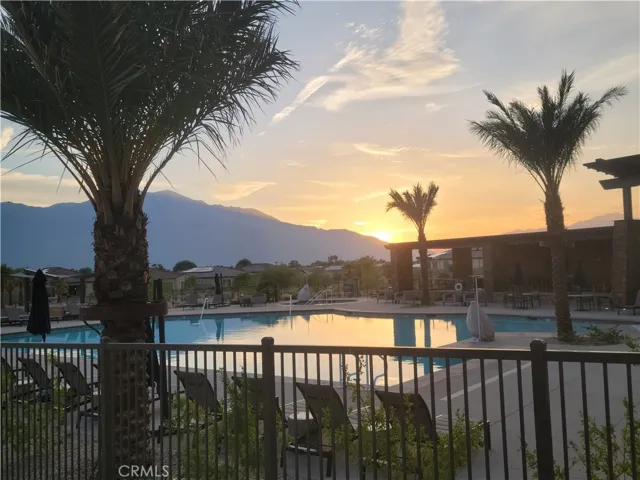 82 Burgundy, Rancho Mirage, California 92270