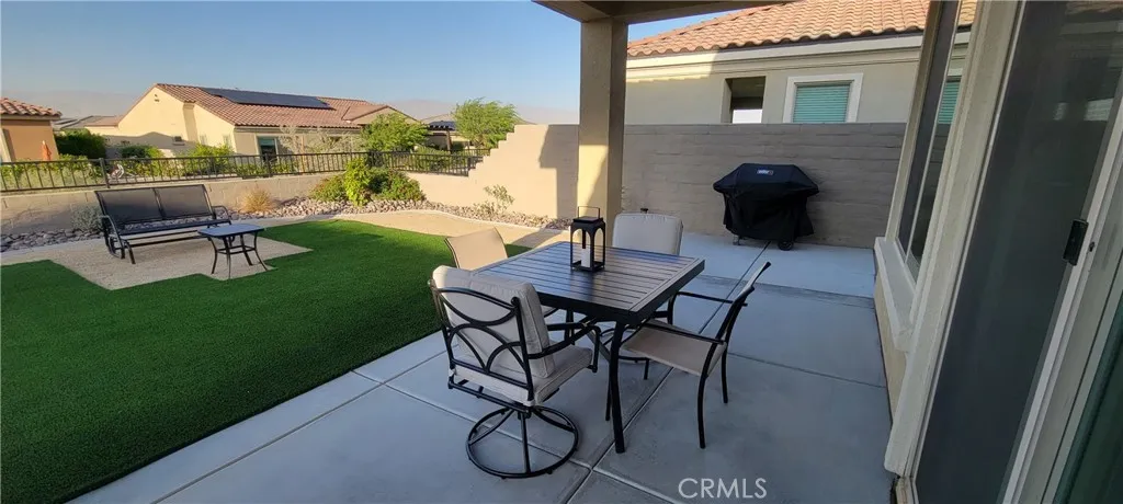 82 Burgundy, Rancho Mirage, California 92270