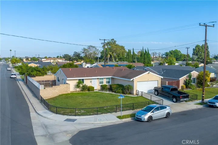 Corner Lot View