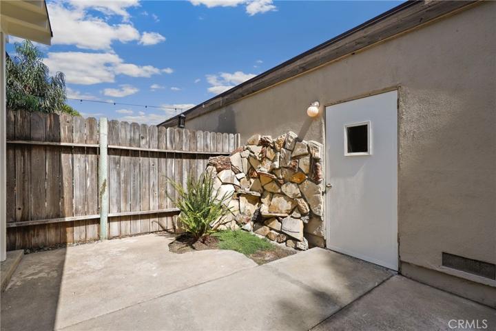direct access to the garage from the patio