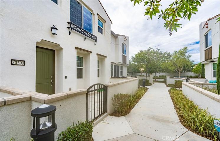 30393 Town Square Drive, Menifee, California 92584