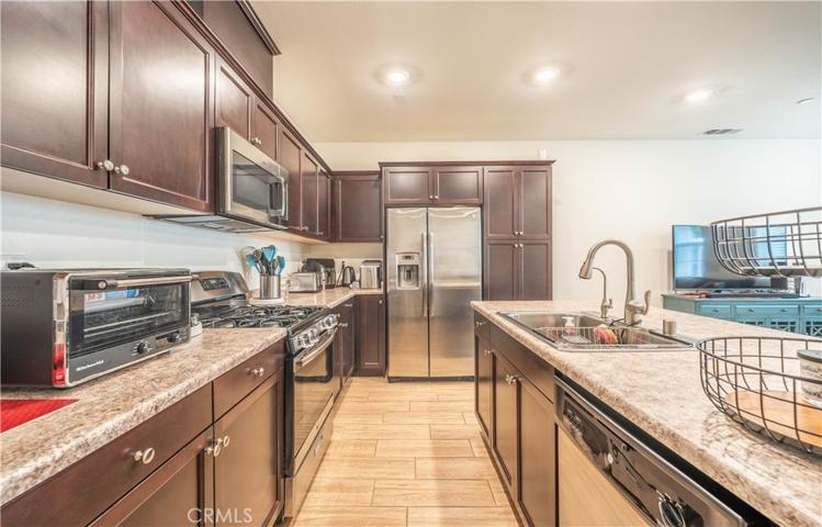30393 Town Square Drive, Menifee, California 92584