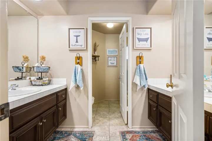 516 S Beechtree Court, Anaheim Hills, California 92808