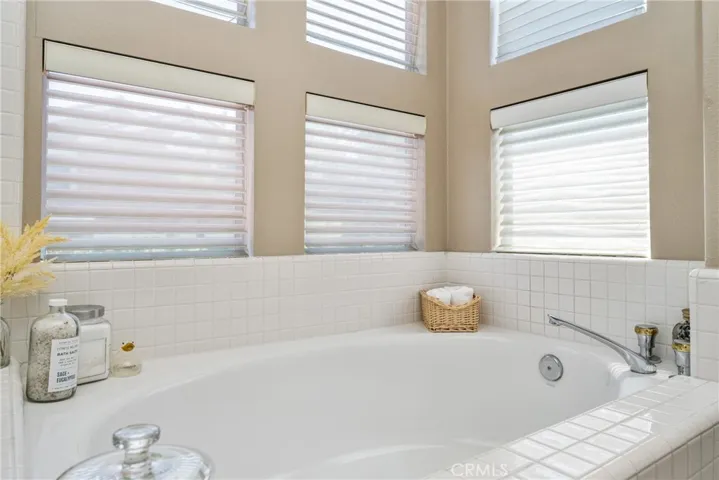 516 S Beechtree Court, Anaheim Hills, California 92808