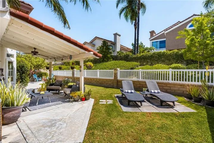 516 S Beechtree Court, Anaheim Hills, California 92808