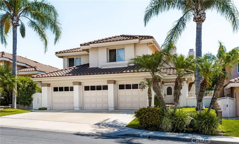 516 S Beechtree Court, Anaheim Hills, California 92808