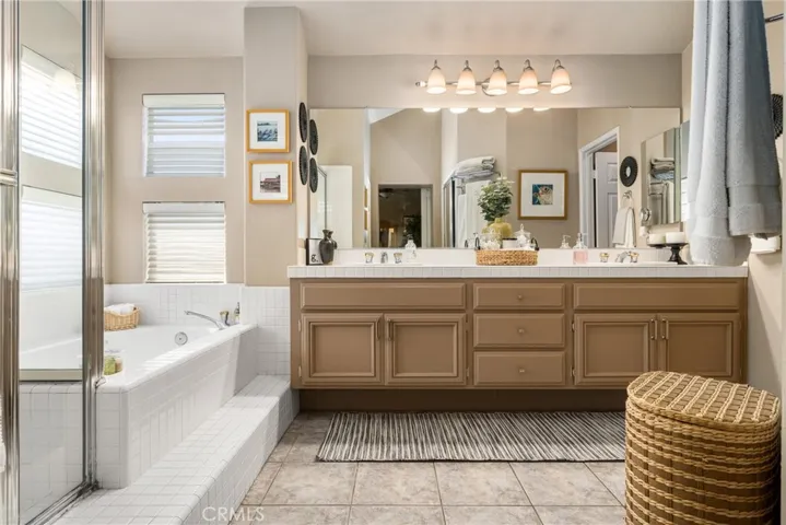 516 S Beechtree Court, Anaheim Hills, California 92808