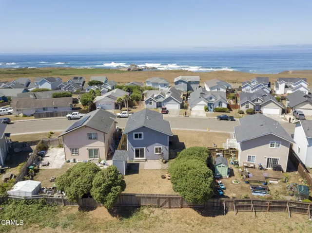 972 Stewart Back yard aerial