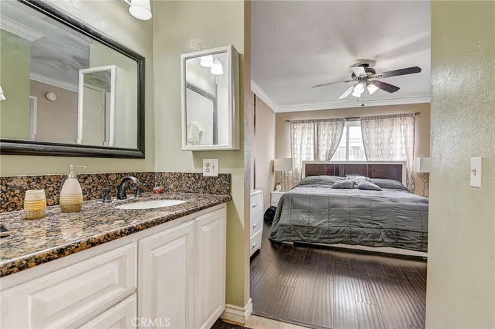 57 Golden Glen Street Unit 4, Irvine, California 92604