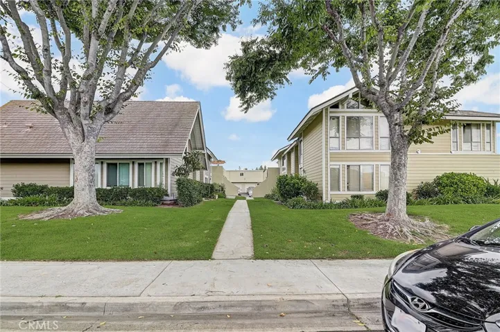 57 Golden Glen Street Unit 4, Irvine, California 92604