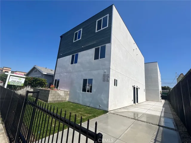 10114 S Broadway, Los Angeles, California 90003
