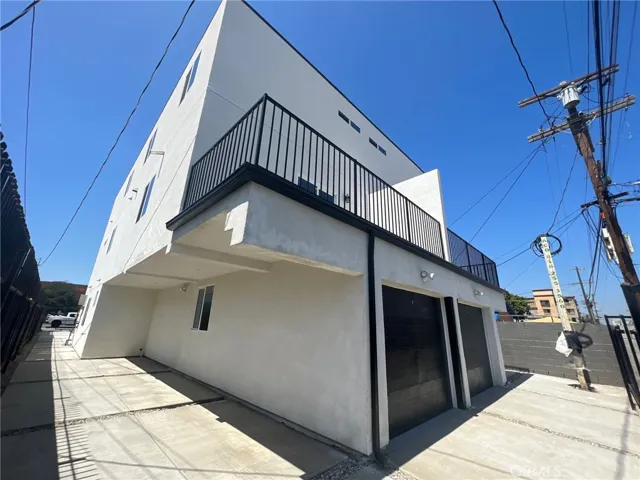 10114 S Broadway, Los Angeles, California 90003