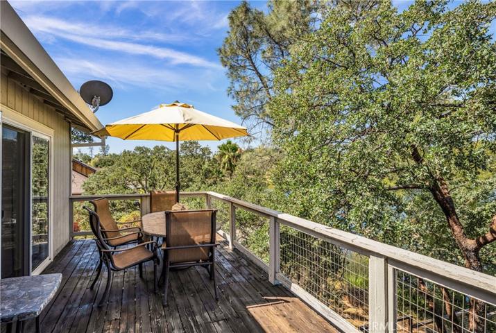 19191 North Shore Court, Hidden Valley Lake, California 95467
