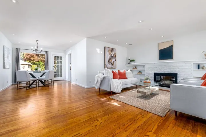 345 Arboleda Drive, Los Altos, California 94024