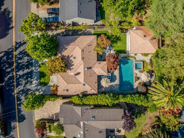 345 Arboleda Drive, Los Altos, California 94024
