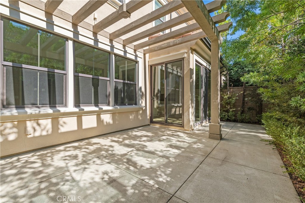 260 Crescent Moon, Irvine, California 92602 home-pic-2