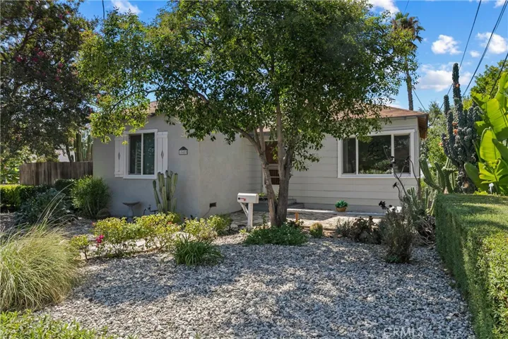 10409 Mountair Avenue, Tujunga, California 91042